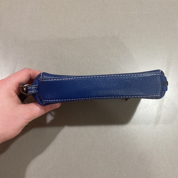 Genuine Leather wallet/wristlet - Picture 5 of 10